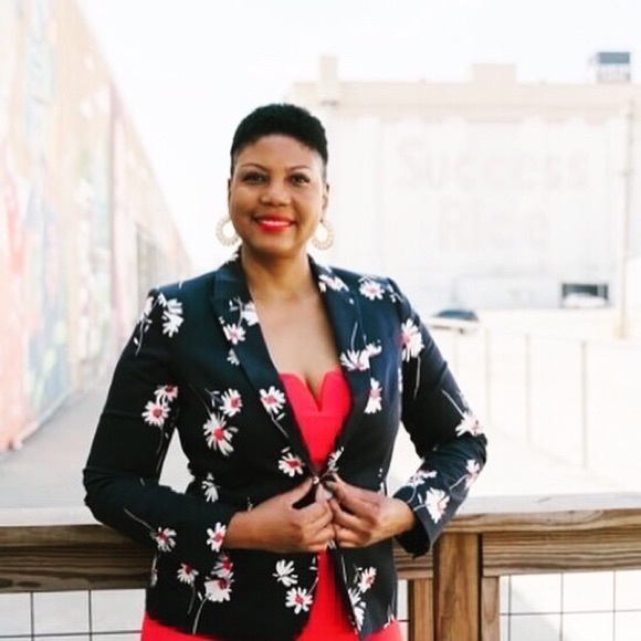 Meet your Posher, Deshunda - Picture 6 of 12